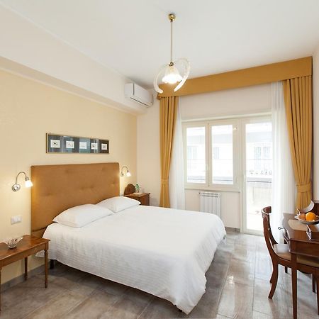 Anice Guesthouse โรม ภายนอก รูปภาพ