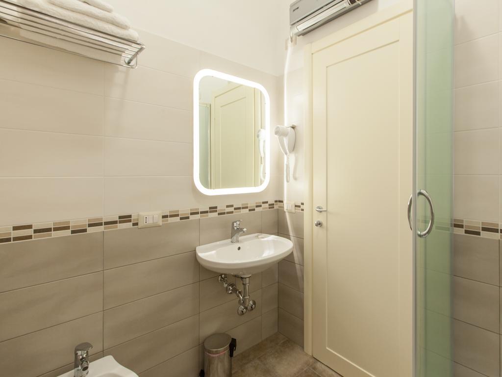 Anice Guesthouse โรม ภายนอก รูปภาพ